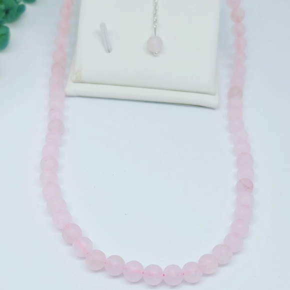 Matte Rose Quartz beaded necklace ✨ - Picture 4 of 4